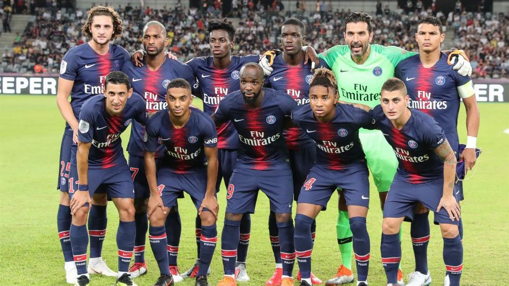 西甲战报：费尔南德斯点射制胜，十人西班牙人1-0十人巴列卡诺