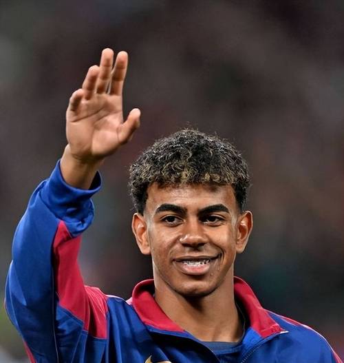 前热火助教爆料莱利曾威胁某超级球星：宁可以交易你也不解雇他