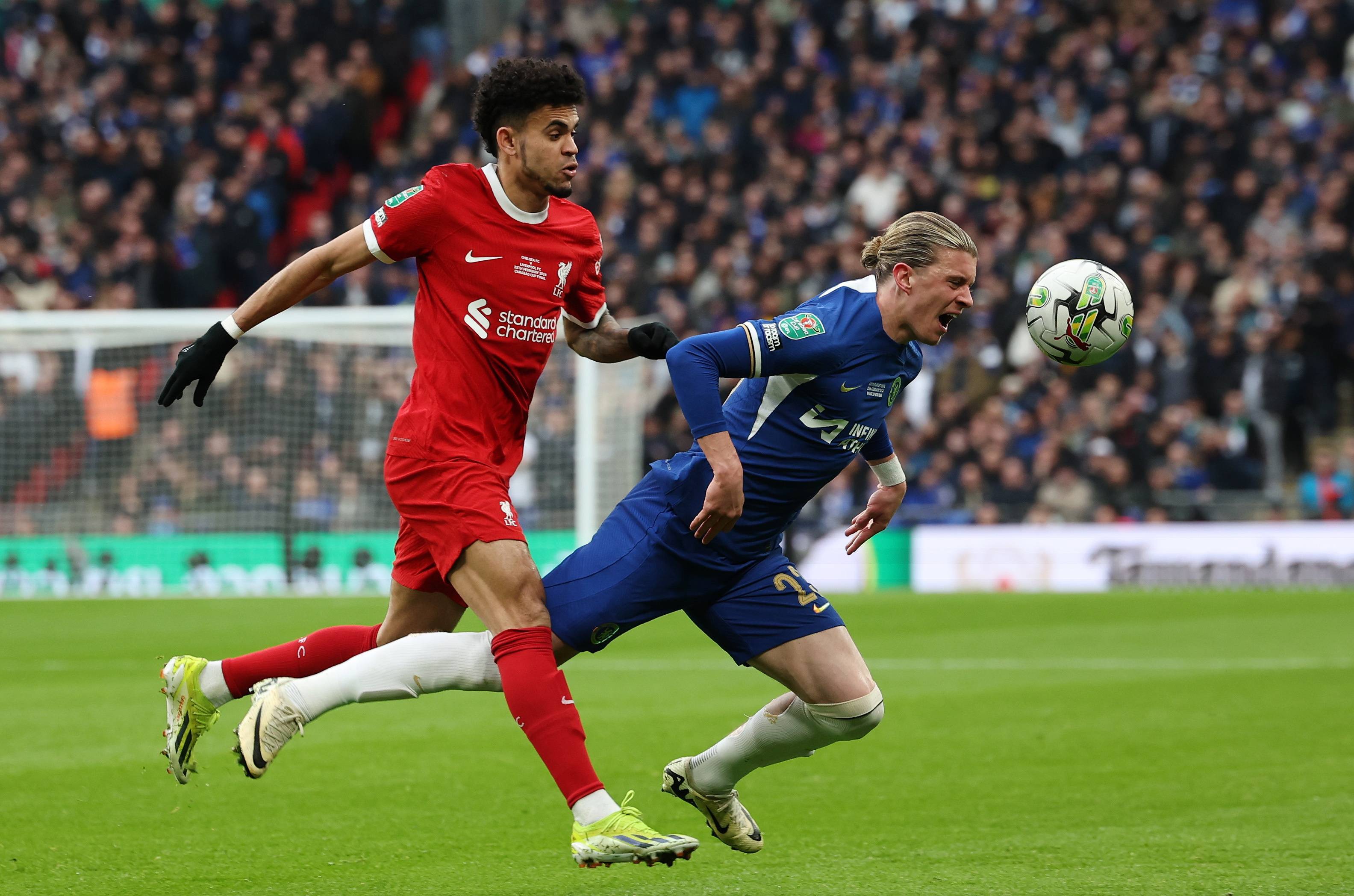 曼晚：曼联决定让莱昂先在青训梯队效力，以适应英格兰足球