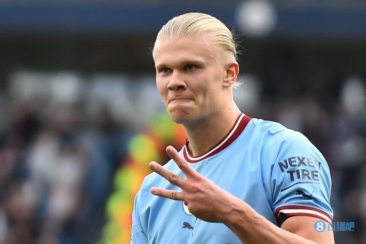 青岛海牛：李霄鹏未与球队告别，近期会根据明年情况与其谈续约