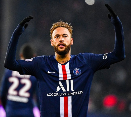 篮球火箭新援表现稳定，逐渐融入体系