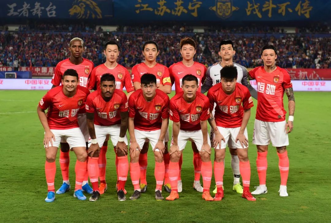 这身体对抗太硬了